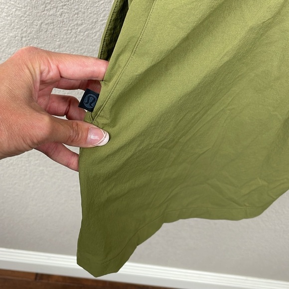 Lululemon lab Zip Front Collared Romper Bronze Green W1DHPS Sz 8 - Picture 7 of 15